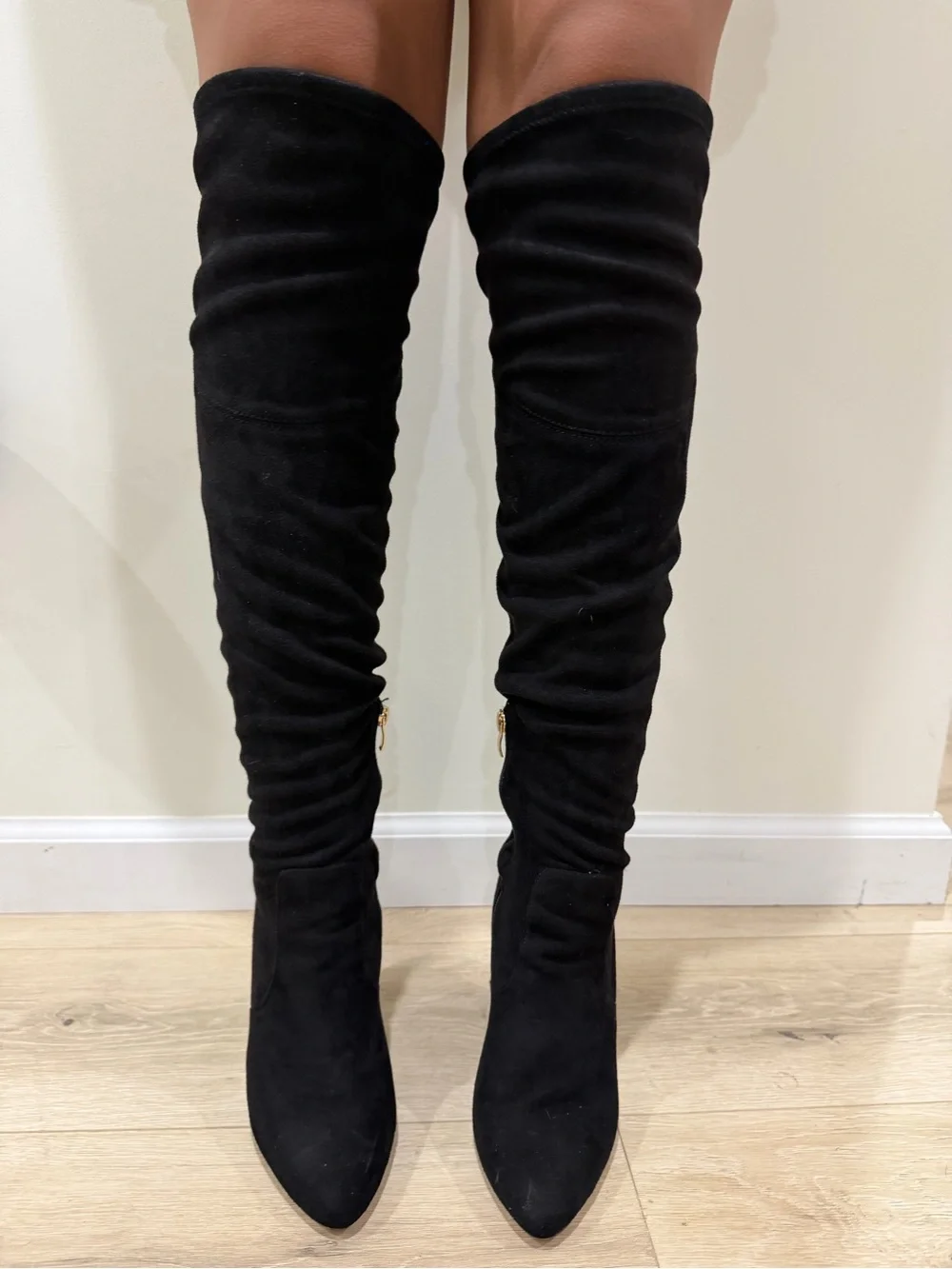 Cato over knee